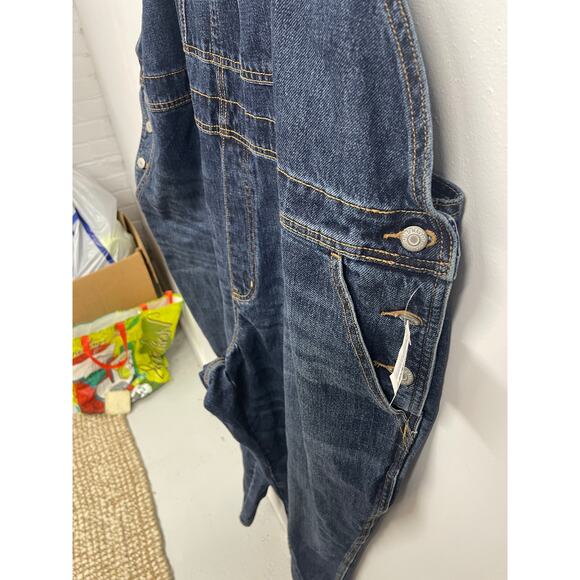 NWT Old Navy Women’s Plus Size 26 Denim Overalls Medium Wash Adjustable Straps - Picture 14 of 16
